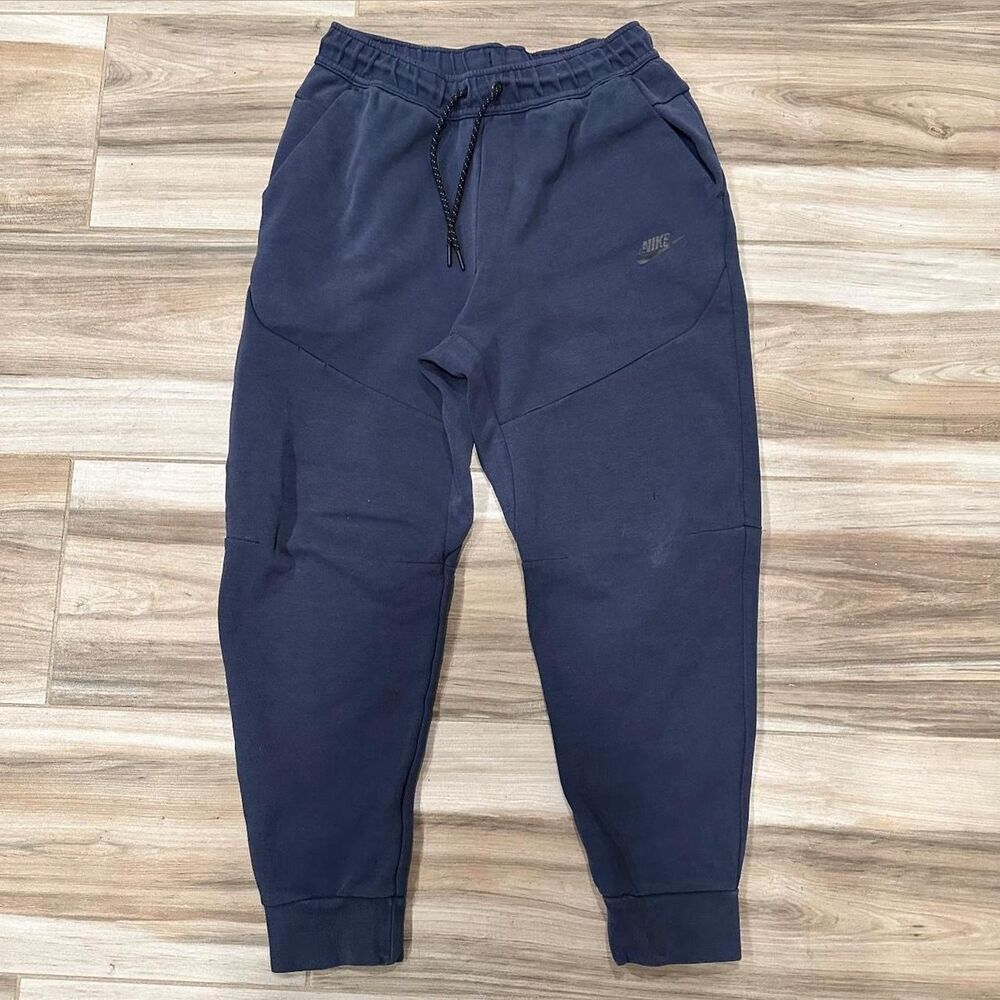 navy blue nike tech fleece sweatpants